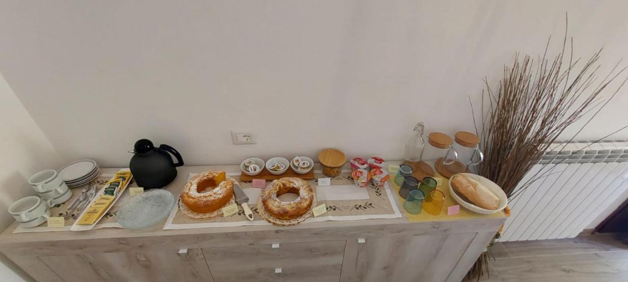 B & B Giu & Dany Bruscoli Bagian luar foto
