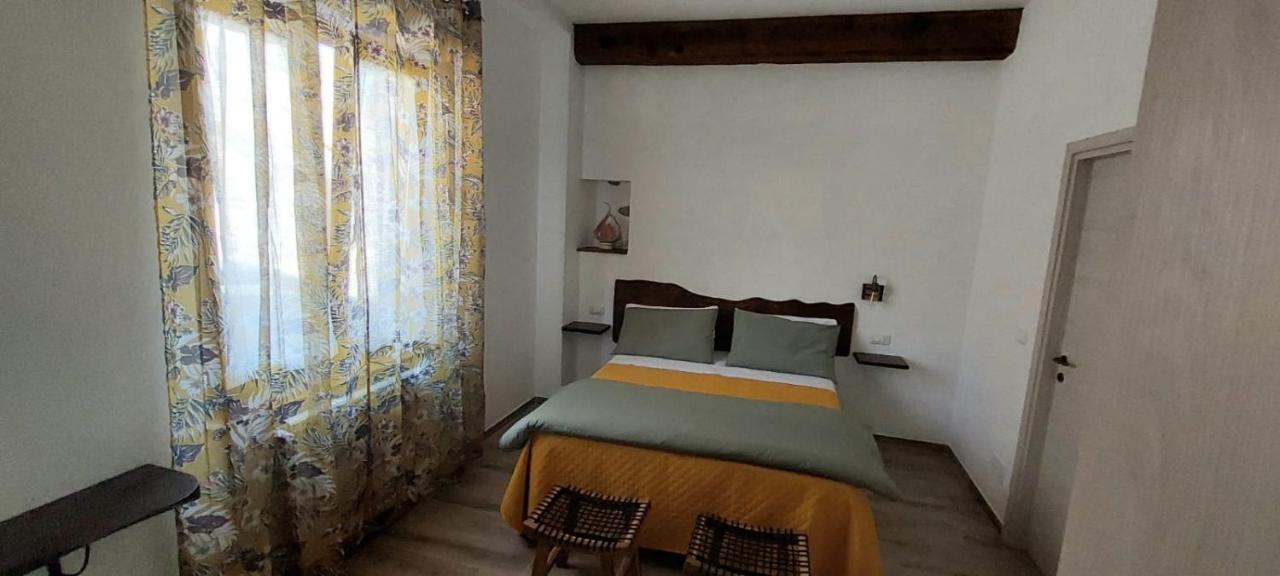 B & B Giu & Dany Bruscoli Bagian luar foto